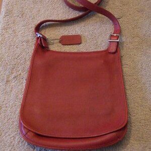 Vintage COACH 9131 Legacy Slim Saddle Red Leather Flat Crossbody Hippie Bag.